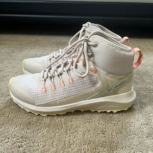 Worn ONCE - Columbia Hiking Boots
